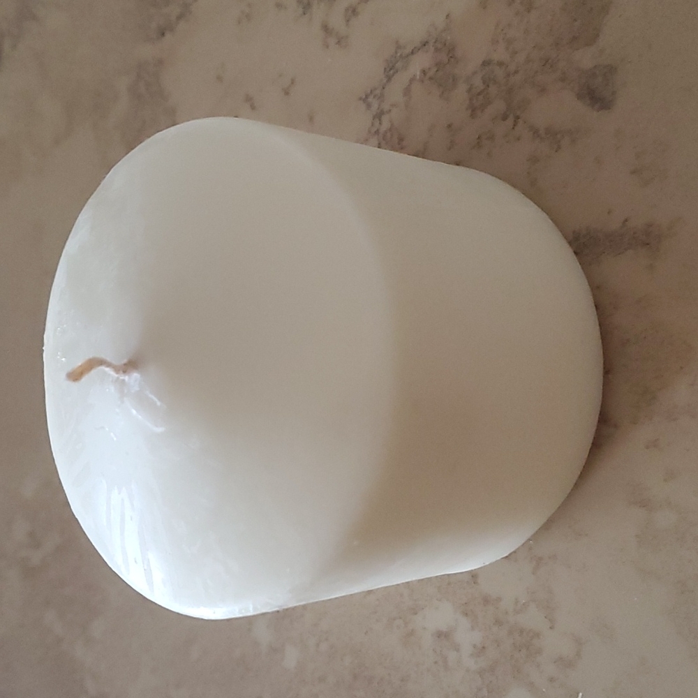 Scentless Candle nwot